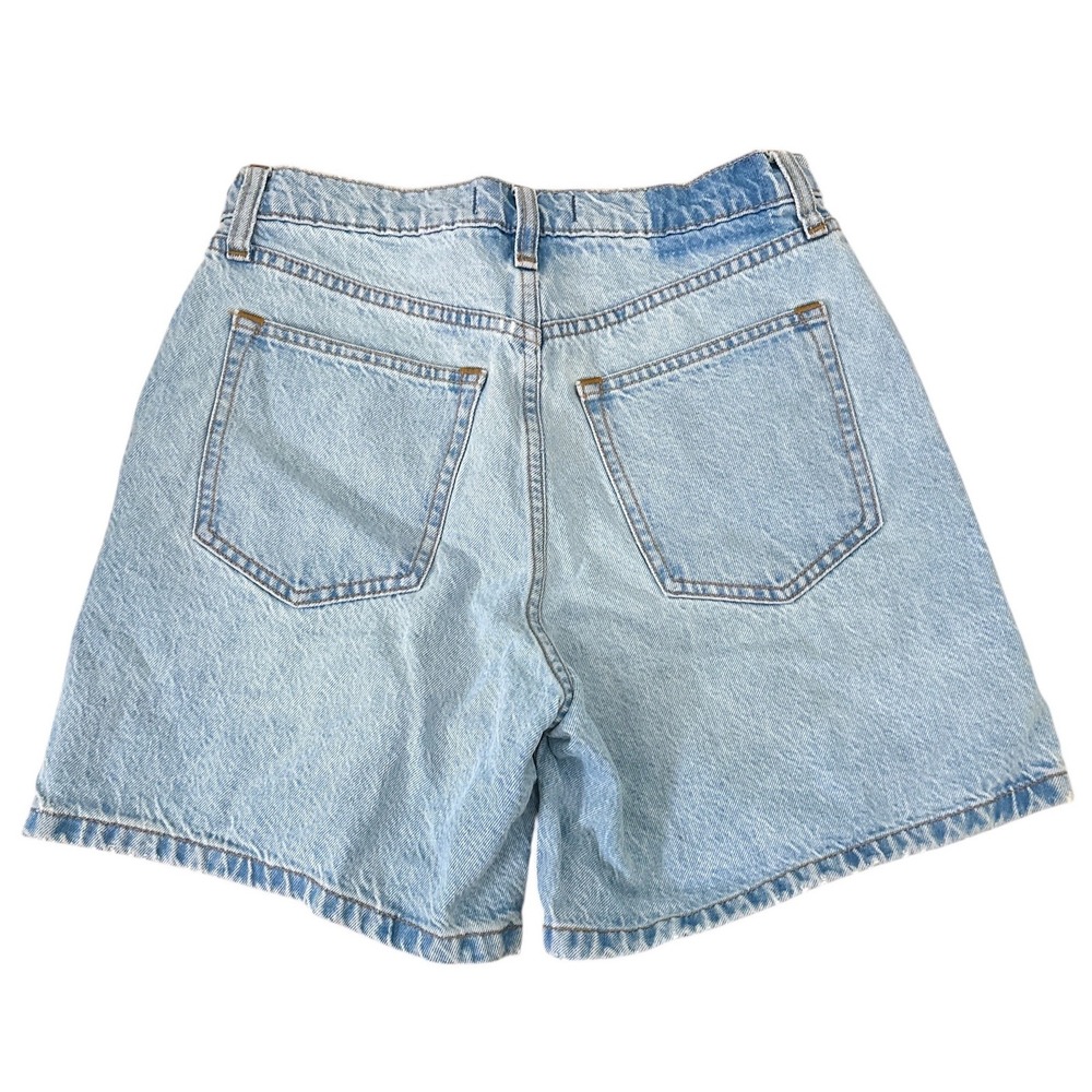 Abercrombie & Fitch The Loose Short High Rise Light Wash Denim Shorts Size 26 2 - Picture 2 of 5